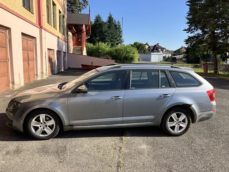 Škoda Octavia (2013) - fotka 5 z 9