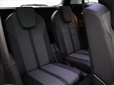 Peugeot 5008 1,2 PT 96kW Allure PANO 7-míst - náhled 16