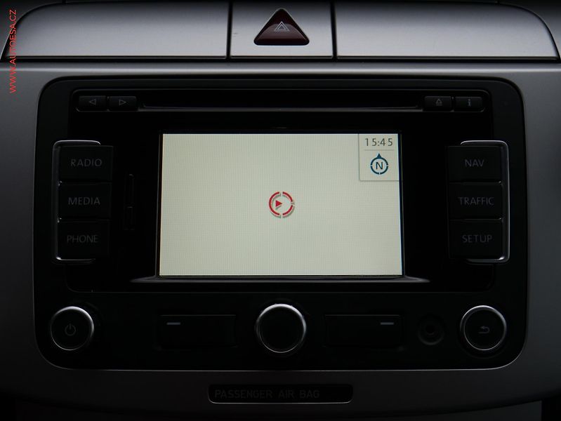 Volkswagen Passat (2010) 2.0TDi, Bixen, navi, STK3/28 - fotka 13 z 16