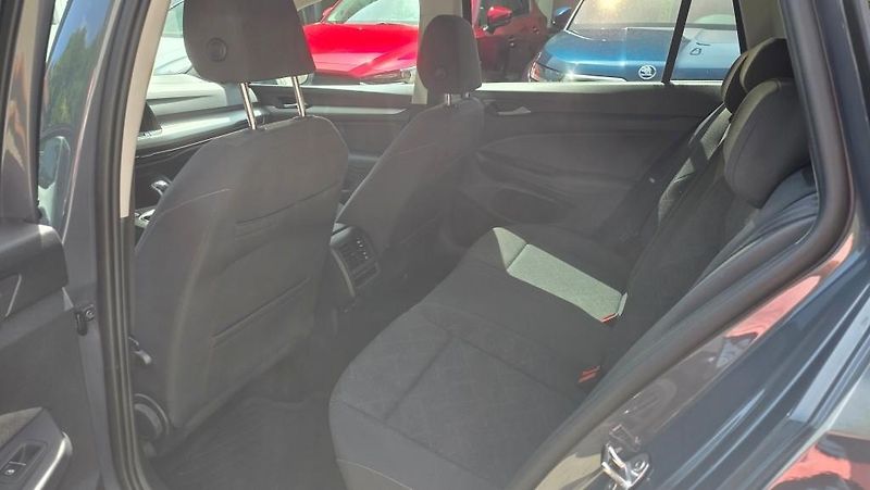 Volkswagen Golf (2023) 2.0 TDI 110kW Life záruka  - fotka 9 z 34