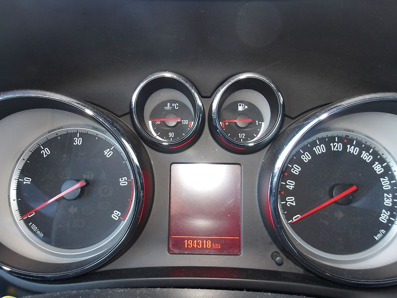 Opel Zafira 2,0DTi AUTOMAT !!! PĚKNÁ ! - fotka 25 z 41