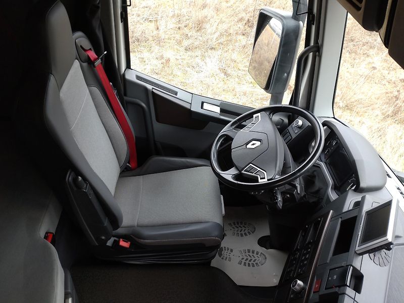 Renault Trucks T 380 - 18t - 18EP- Čelo- Lůžko - fotka 35 z 39