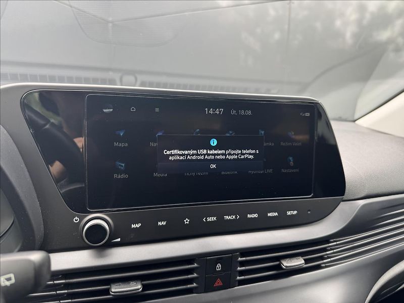 Hyundai i20 1,2 i WAVE ZÁRUKA ČR DPH - fotka 22 z 28