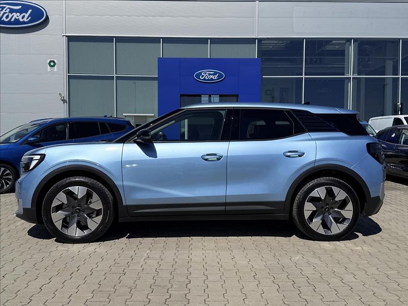 Ford Explorer BEV Premium AWD SOH 99,7% - fotka 2 z 32