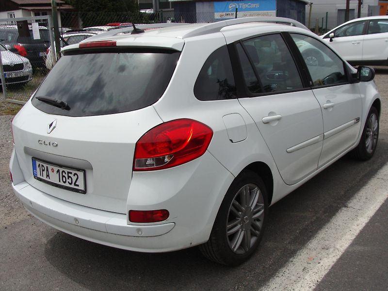Renault Clio 1.2i, 74 kW, klimatizace - fotka 6 z 22