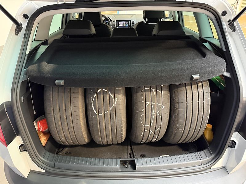 Škoda Karoq 1.5 TSI 110kW Style DSG - fotka 12 z 12