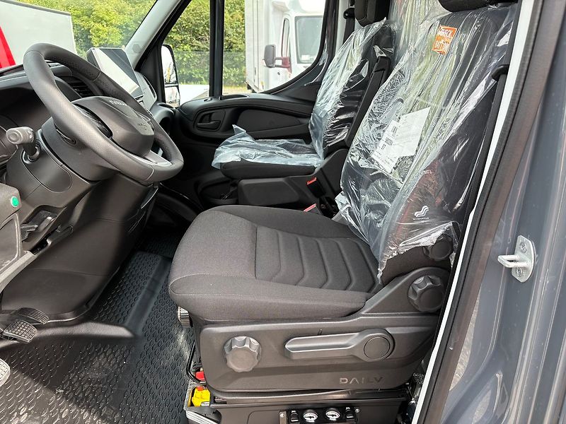 Iveco Daily (2026) 3.0 180HP, 10EP, Tažné, Tacho - fotka 7 z 23