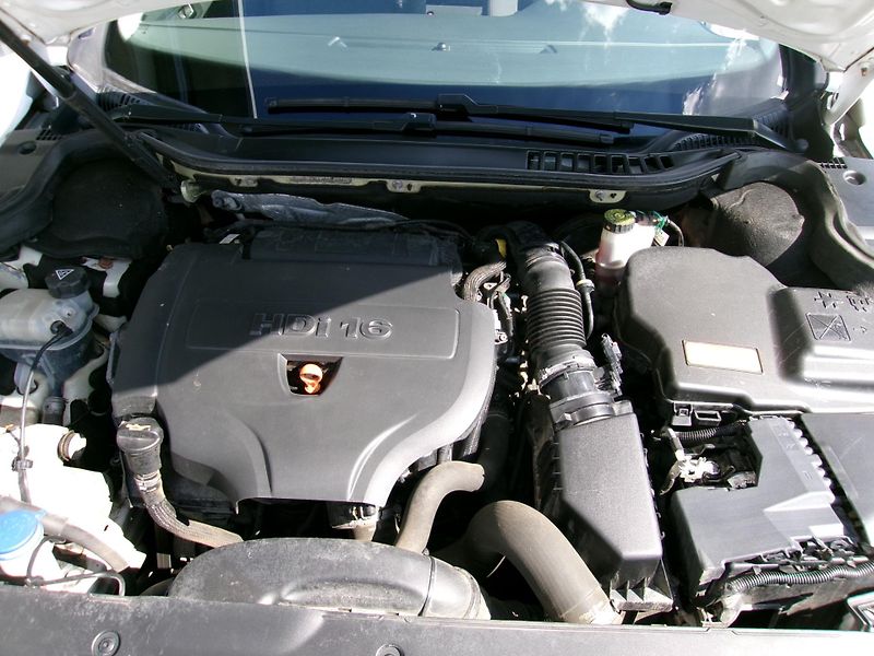 Peugeot 508 2.0 HDI sedan - fotka 17 z 17