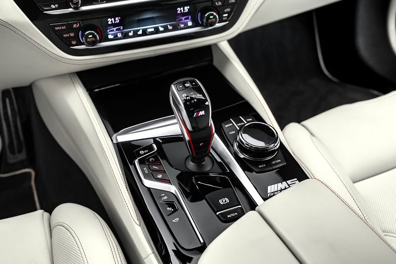 BMW M5 First Edition 1/400 - fotka 17 z 26