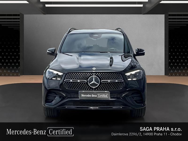 Mercedes-Benz GLE 300 d 4MATIC AMG Line Night - fotka 2 z 18