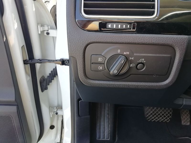 Volkswagen Touareg 3.0 TDI 193 kW 4motion - fotka 17 z 20