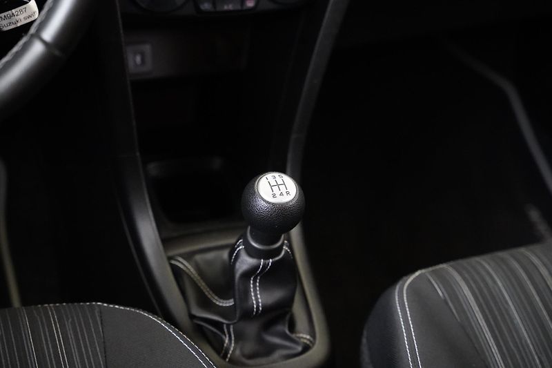Suzuki Swift - fotka 23 z 27