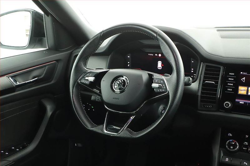 Škoda Kodiaq (2023) Sportline 2.0 TDI - fotka 8 z 19