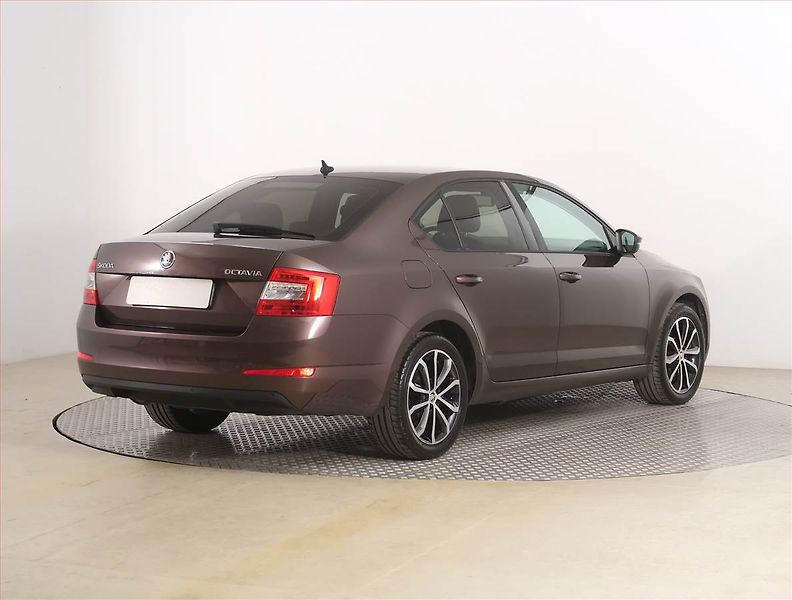 Škoda Octavia (2013) 1.4 TSI, Serv.kniha, Navi - fotka 5 z 19