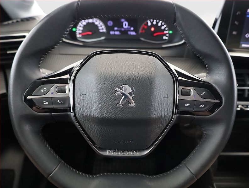 Peugeot 208 (2021) 1.2 PureTech, ČR,1.maj - fotka 8 z 17