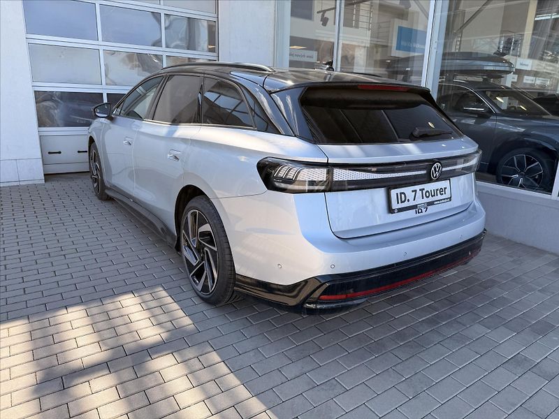 Volkswagen ID.7 Tourer (2025) 210 kW 77kWh  Pro People - fotka 8 z 23