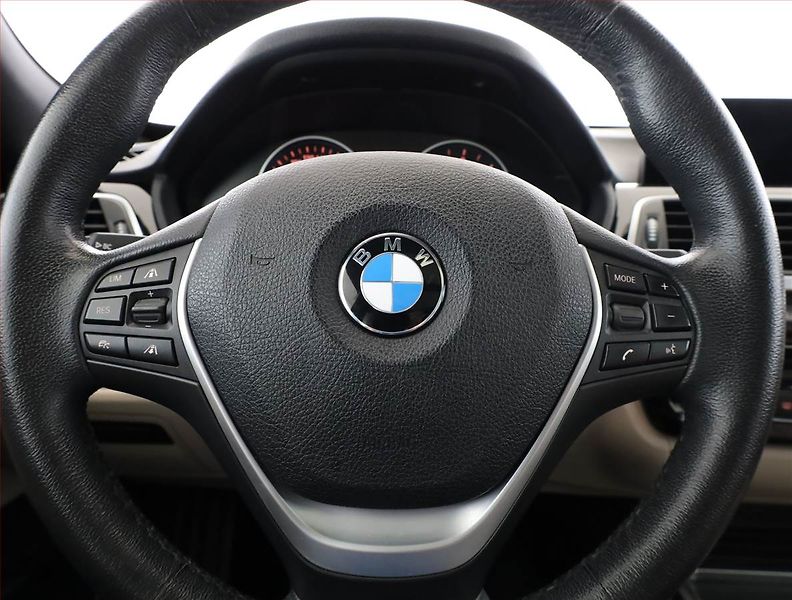 BMW Řada 3 (2017) 320d xDrive GT, 4X4, Automat - fotka 8 z 20