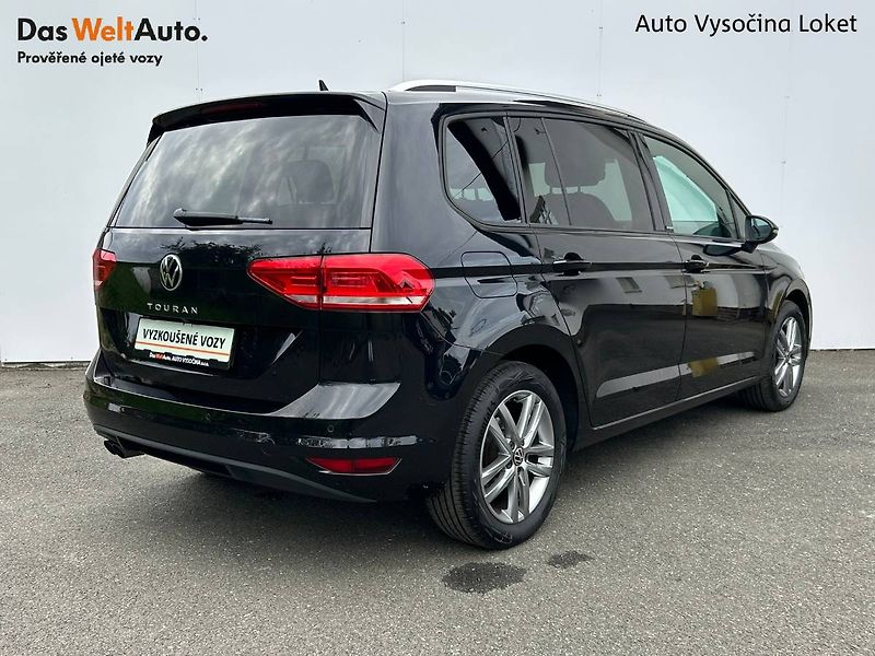 Volkswagen Touran (2023) 2.0 TDI 110kW DSG  Webasto LED - fotka 2 z 32