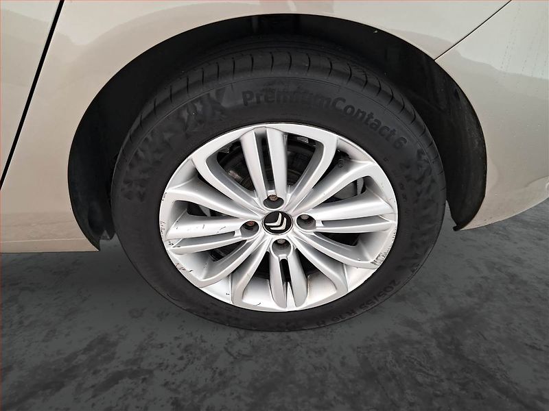 Citroën C4 (2014) 1.6 VTi, Serv.kniha, Tempomat - fotka 14 z 16