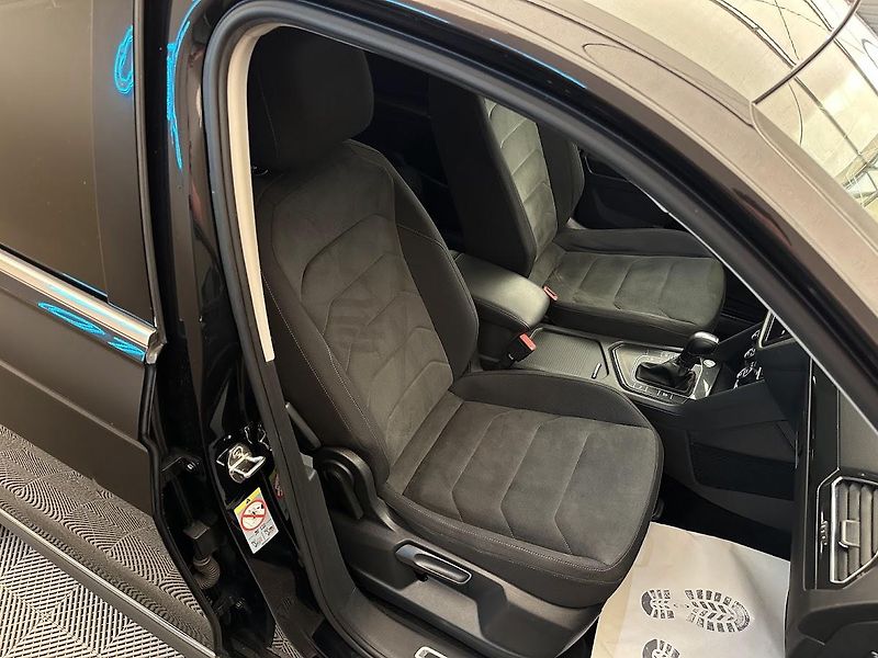 Volkswagen Tiguan (2020) 2.0 TDI DSG keyless - fotka 14 z 25