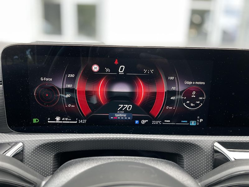 Mercedes-Benz Třídy A 180 AMG - fotka 18 z 27
