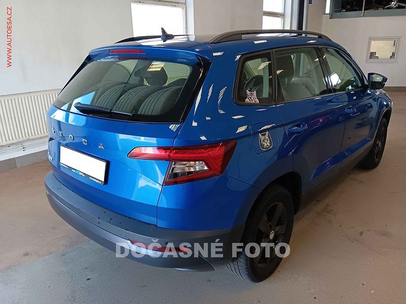 Škoda Karoq (2021) 1.0TSi, 2.maj,ČR - fotka 2 z 3