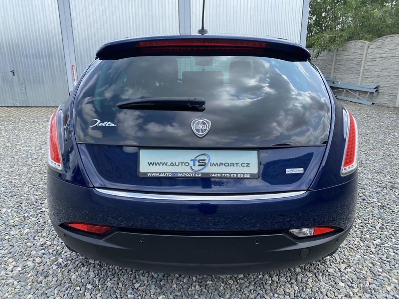 Lancia Delta 2.0JTD 165PS SPORT NAVI SERVIS - fotka 13 z 169