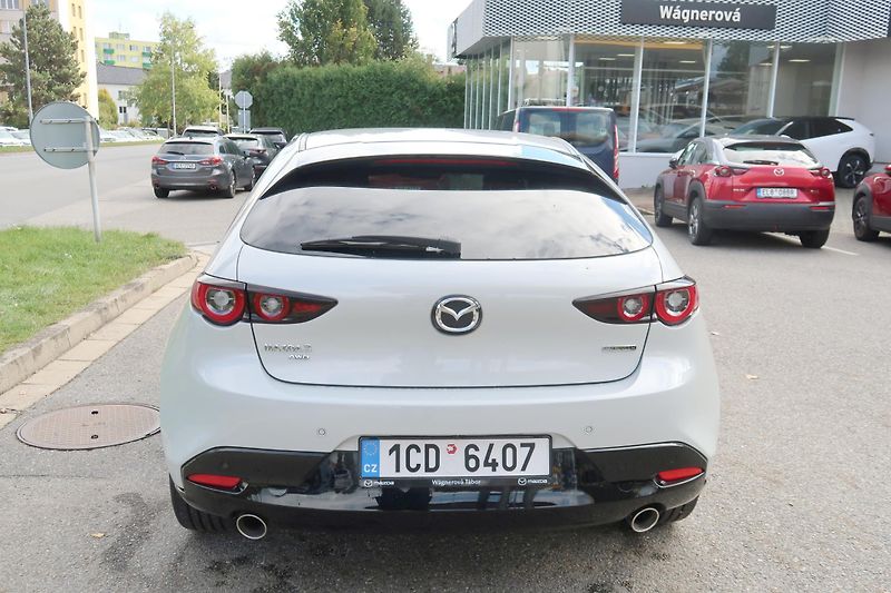 Mazda 3 2,0 X186 AT AWD, Bose,360°kam. - fotka 7 z 29