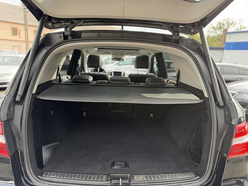 Mercedes-Benz Třídy M ML 350 CDI, 4-matic, panorama - fotka 10 z 19