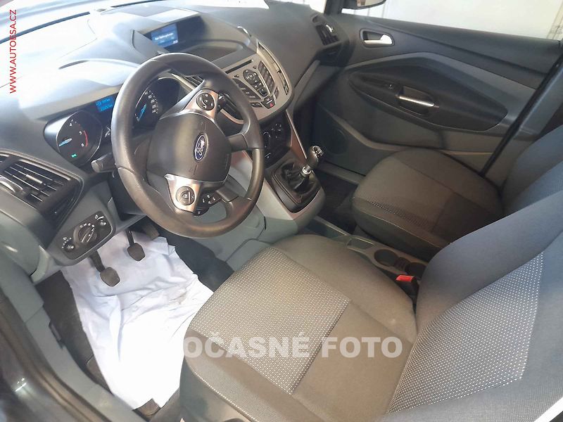 Ford Grand C-MAX (2014) 2.0 TDCi, AC, temp, tažné - fotka 2 z 3