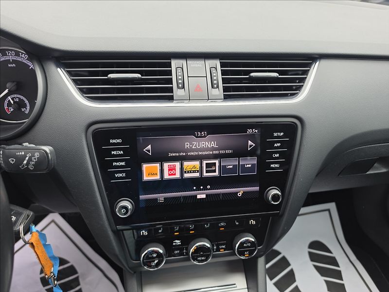 Škoda Octavia 1,4TSi 110KW Ambition 92TKM - fotka 17 z 39