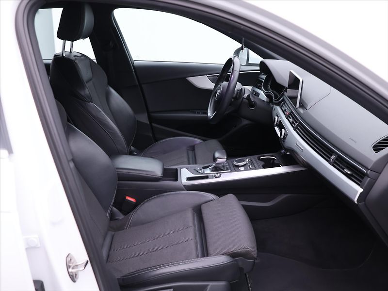 Audi A4 2,0 TDI 140kW Aut Quattro CZ - fotka 12 z 36