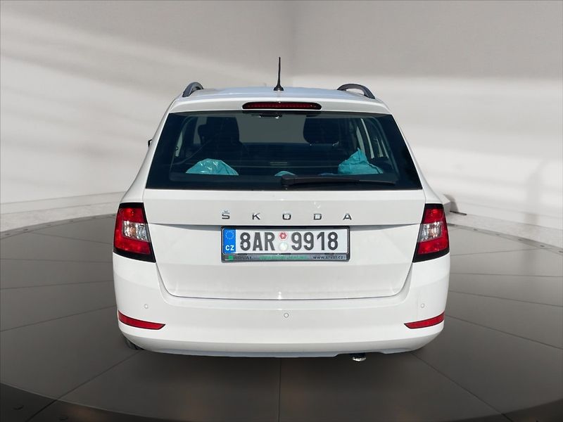 Škoda Fabia 1,0 TSI 70 Ambition - fotka 5 z 11