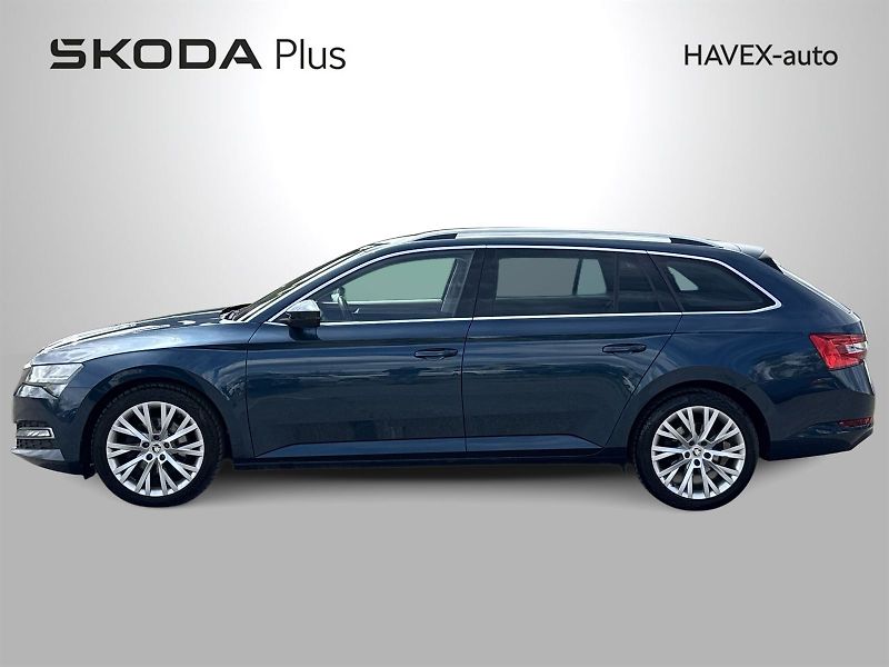 Škoda Superb (2022) Combi 2.0 TDI DSG Style - fotka 3 z 33