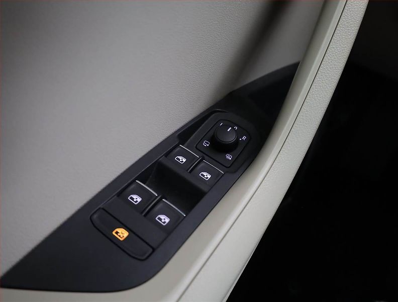 Škoda Karoq (2019) Style 1.5 TSI - fotka 18 z 21