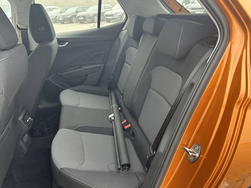 Škoda Fabia Selection 5MP 1,0MPI - fotka 8 z 23