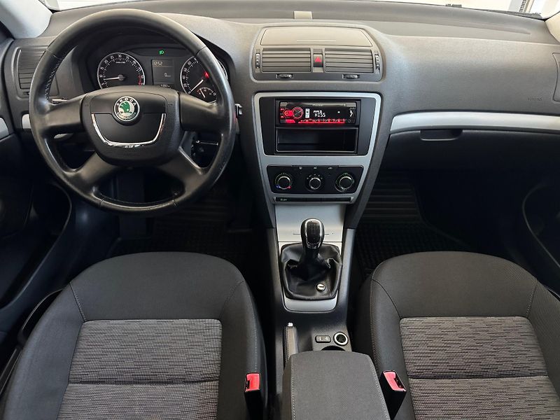 Škoda Octavia (2013) Ambition 1.6 TDI 77 KW - CZ - fotka 10 z 20