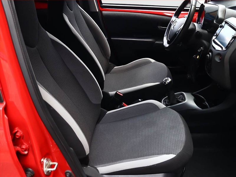 Toyota Aygo (2021) 1.0 VVT-i, ČR,1.maj - fotka 7 z 17