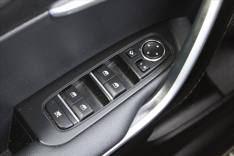 Kia XCeed 1,4 T-GDI  ČR,1MAJ,AUTOMAT,TOP - fotka 25 z 37