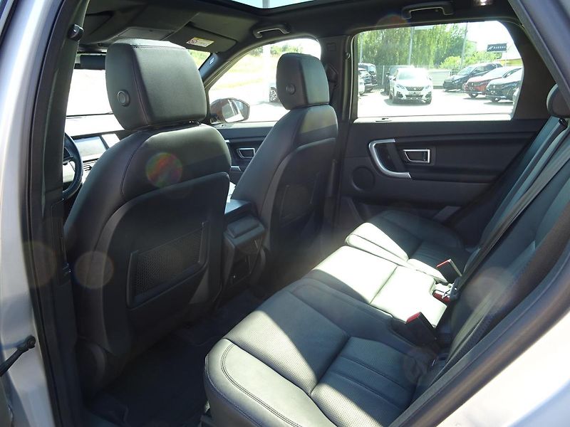 Land Rover Discovery Sport (2016) 2.0 TD4 HSE AWD AUT - fotka 19 z 52