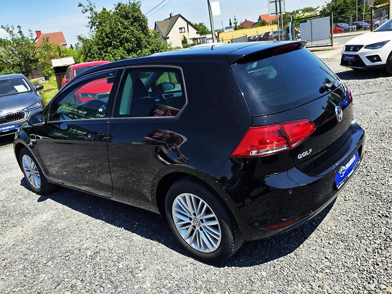 Volkswagen Golf 1.2TSI 63 KW CUP  - fotka 4 z 20