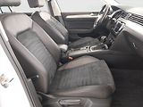 Volkswagen Passat (2015) Highline 2.0 BiTDI, 4X4 - náhled 9