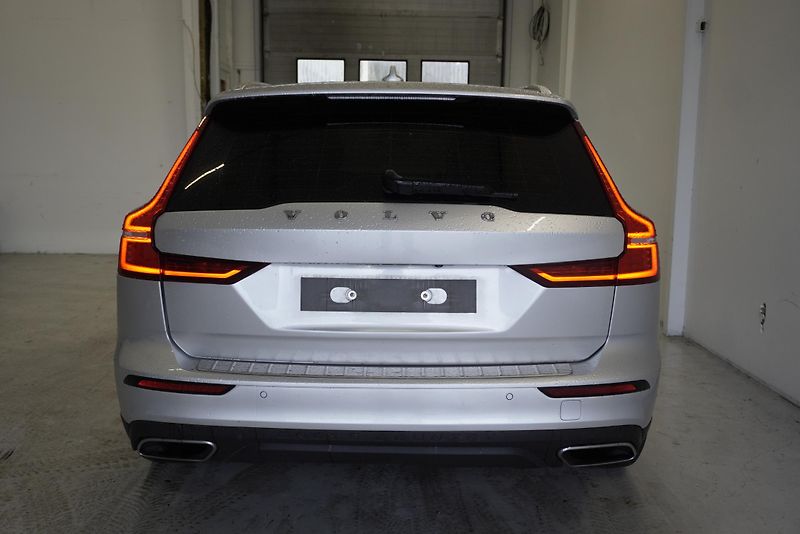 Volvo V60  CROSS COUNTRY D4 POLESTAR 4X4 - fotka 6 z 30