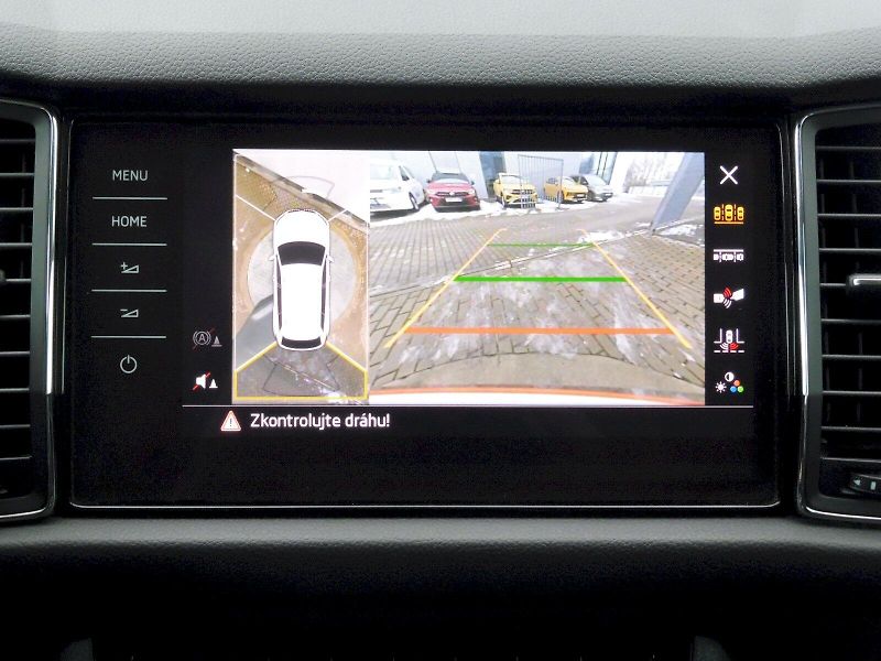 Škoda Kodiaq (2018) Style 2,0 TDI 110kW DSG 4x4 - fotka 12 z 30