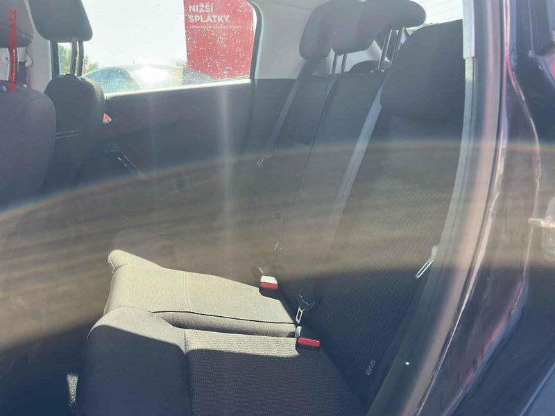 Peugeot 208 (2019) 1.2i, ČR, AC - fotka 10 z 19