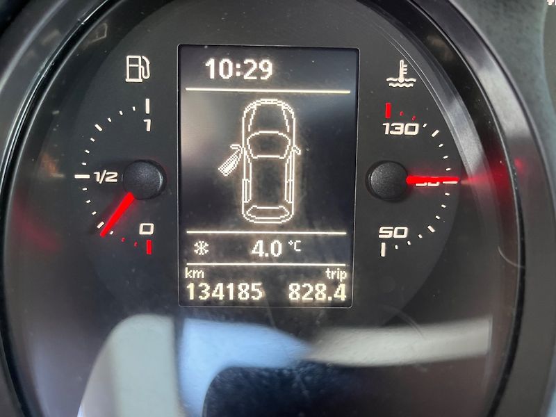Seat Leon (2012) 1.2 TSI TOP STAV - fotka 14 z 25