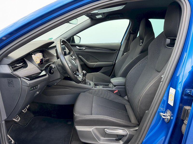 Škoda Octavia (2023) 2.0 TDI 110kW SportLine Manuál - fotka 5 z 35