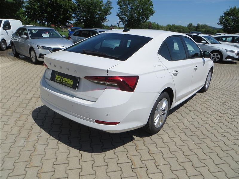 Škoda Octavia 1,5 TSI 110kW Ambition ČR - fotka 8 z 22