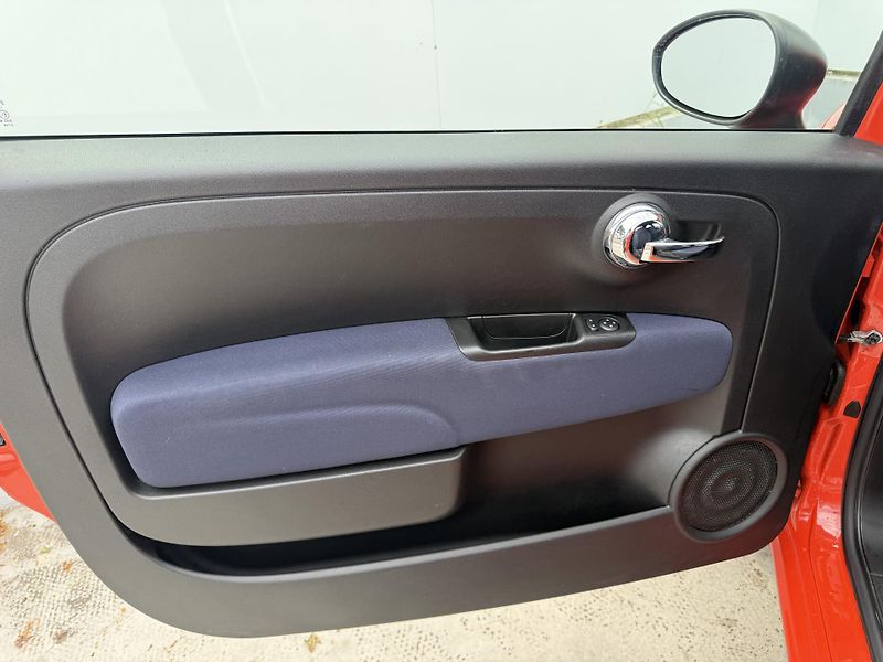 Fiat 500 (2021) 1.0i Hybrid - fotka 14 z 19