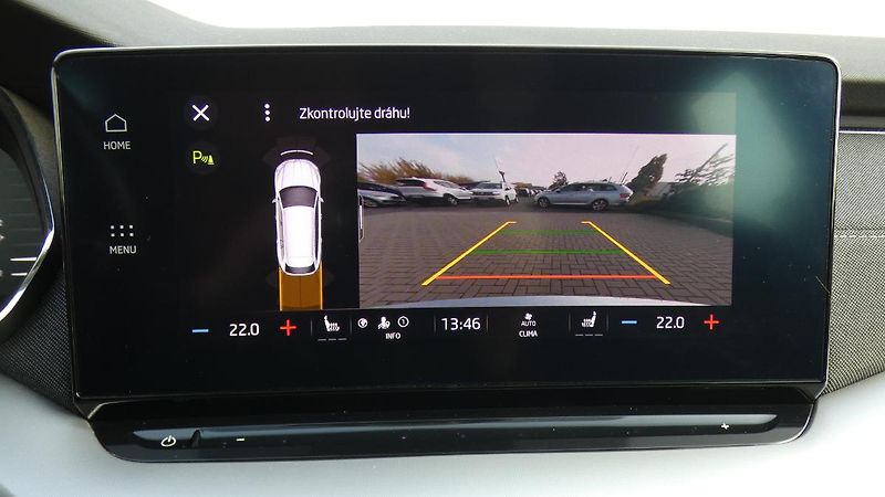 Škoda Octavia Combi 2,0 TDI Style 4x4 DSG 11 - fotka 16 z 27
